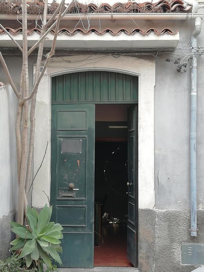 Economic Room Catania Bagian luar foto